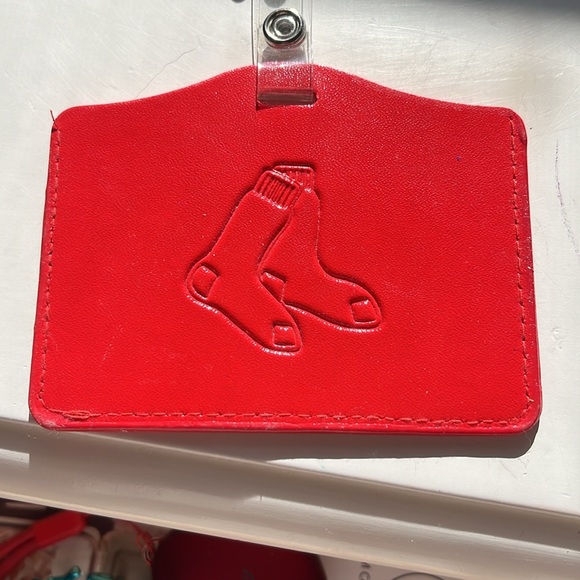 Collectible Red Sox Retractable Badge Holder - Picture 4 of 6